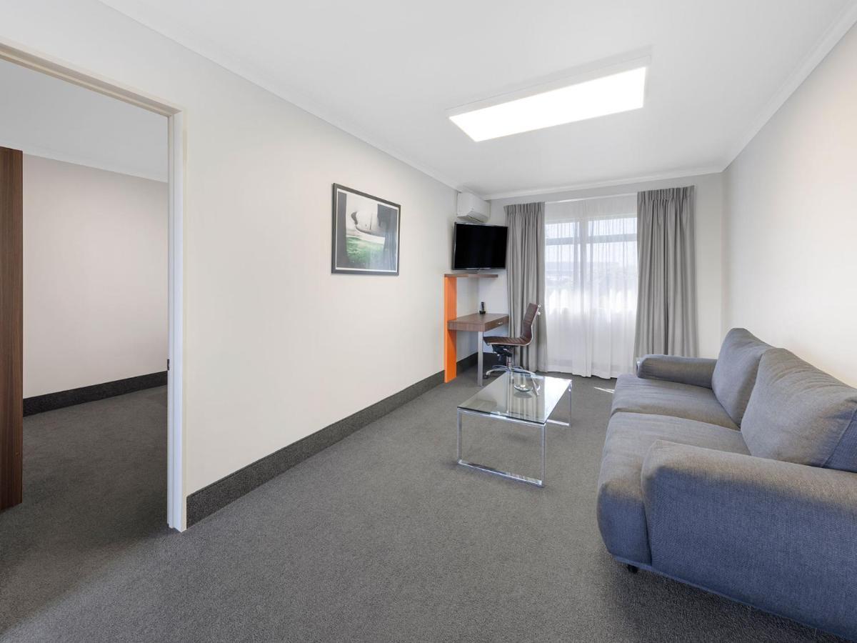 Jetpark Hamilton Airport New Zealand Hotel Rukuhia Exterior photo